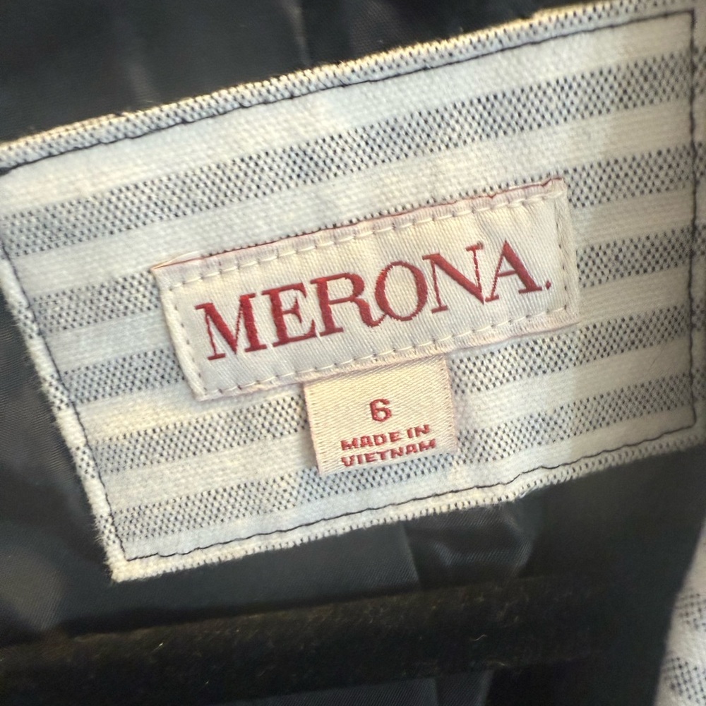 Merona Gray and White Striped Women's Blazer - Picture 4 of 9